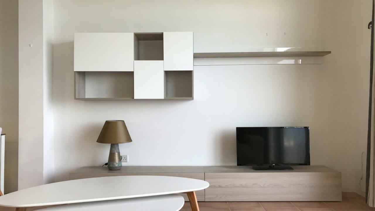 Beautiful Seaview Apartments Сейнт Полс Бей Екстериор снимка