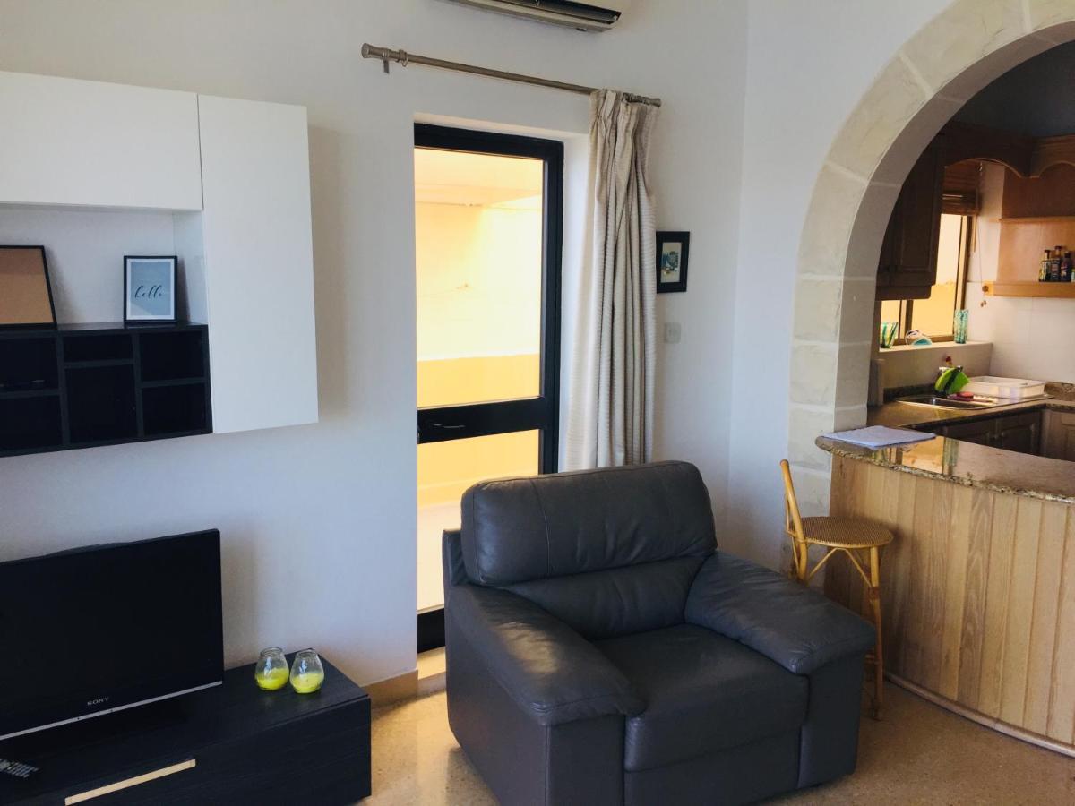 Beautiful Seaview Apartments Сейнт Полс Бей Екстериор снимка